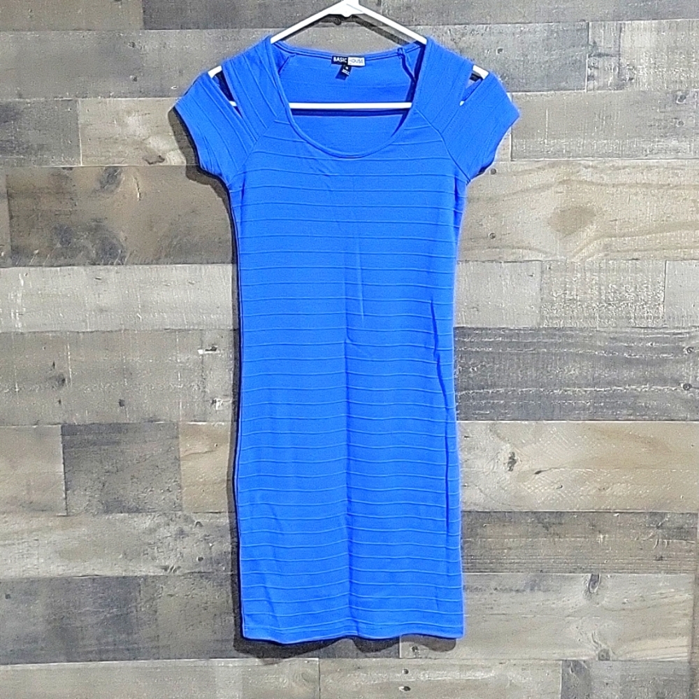 Like New Basic House Bue Cold Shoulder Short Sleeve Dress - Size Small
